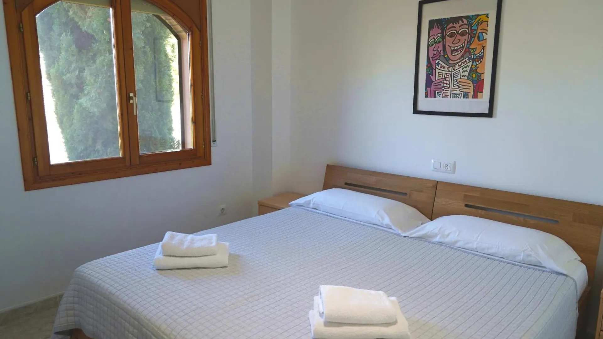 Superb Villa Near Sandy Beach Sant Pere Pescador